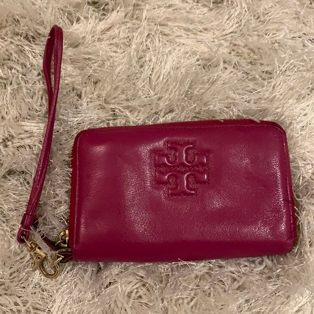 Magnetta Tory Burch Wristlet